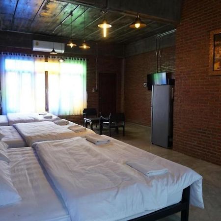 Oyo 1155 Bikers House And Enduro Tours Chiang Mai Hotel Exterior photo
